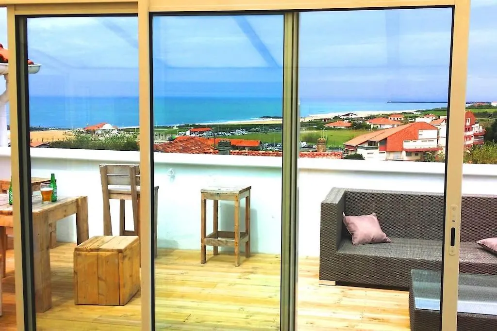 T2 A Anglet Grande Terrasse Vue Mer, Plage A Pied. location